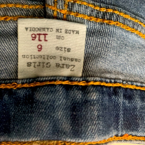 Zara Girls Casual Collection Denim Shorts - Size 6 - Picture 4 of 4
